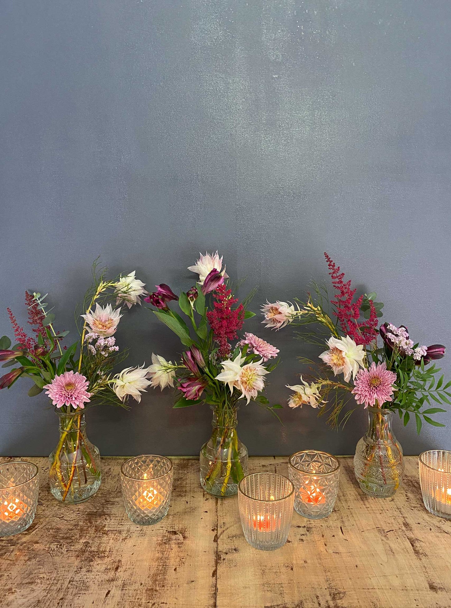 FLORES EN MINI JARRONES DE CRISTAL